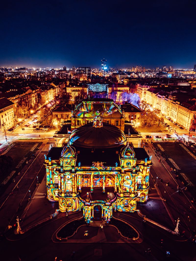 Festival of Lights Zagreb 2026_Connected Embraced_Julien Duval (1).jpg